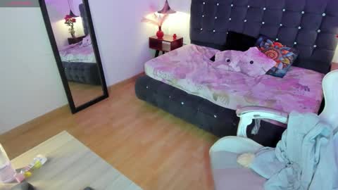 Snapshot of charly_morningstar chatting on October 2025 05:15:01 AM Charly online show from October 2025 05:15:01 AM