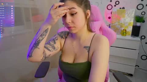 Snapshot of charmings_054 chatting on December 2024 06:52:02 PM Belle and Miley online show from December 2024 06:52:02 PM