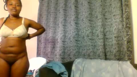 charmy_shanny online show from December 2025 08:41:02 AM