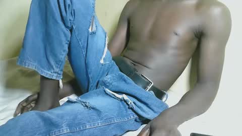 charmzboy online show from October 2025 10:05:01 AM