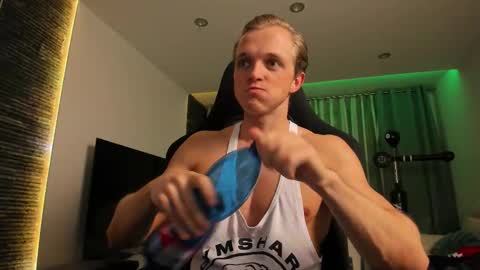 Chase Reed online show from November 2025 07:34:02 PM