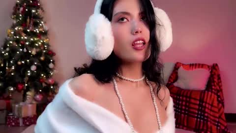 JASMINE   usually going live about 2 am UTC  online show from December 2024 05:39:01 AM