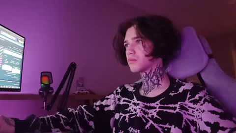 Ryan online show from December 2025 04:32:01 AM