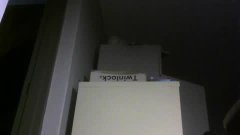 chaturbatordeluxe online show from February 2026 05:52:01 PM