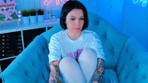 Miss Harmony online show from November 2025 03:38:01 AM