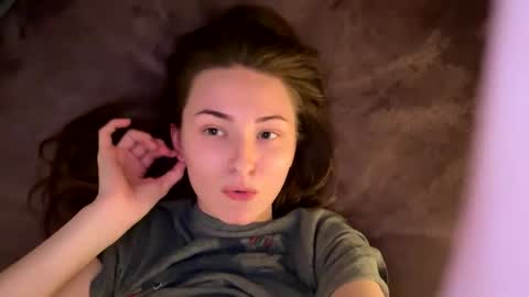 Bri online show from September 2025 03:32:01 AM