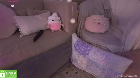 Baby Cherry online show from November 2025 01:15:01 AM