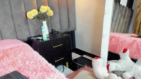 chelsea_bolton_ online show from November 2025 12:53:01 PM