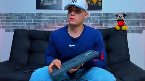 Snapshot of chepe_fit chatting on January 2025 06:30:02 AM chepe vause online show from January 2025 06:30:02 AM