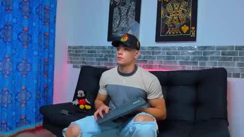 Snapshot of chepe_fit chatting on January 2025 02:40:02 AM chepe vause online show from January 2025 02:40:02 AM