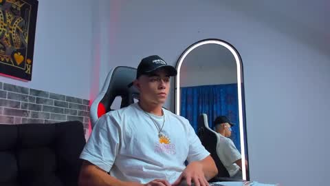 Snapshot of chepe_fit chatting on February 2025 02:07:02 AM chepe vause online show from February 2025 02:07:02 AM