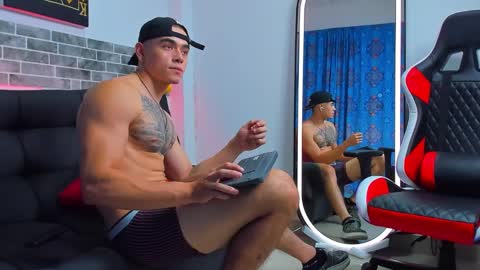 Snapshot of chepe_fit chatting on February 2025 08:17:01 AM chepe vause online show from February 2025 08:17:01 AM