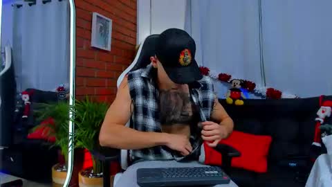 Snapshot of chepe_fit chatting on November 2025 03:10:02 AM chepe vause online show from November 2025 03:10:02 AM