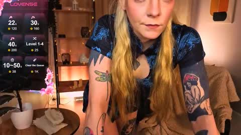 Snapshot of cherrie_sherry chatting on February 2026 10:20:02 PM Sherry online show from February 2026 10:20:02 PM