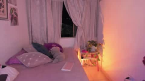 Snapshot of cherries_and_wine_ chatting on September 2025 05:45:02 AM cherries_and_wine_ online show from September 2025 05:45:02 AM