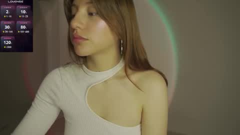 Holly online show from September 2025 01:49:01 PM