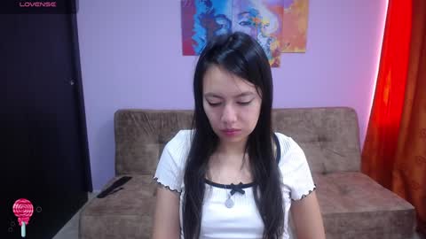 Snapshot of cherry_bigass_ chatting on December 2024 01:00:01 PM Allison online show from December 2024 01:00:01 PM