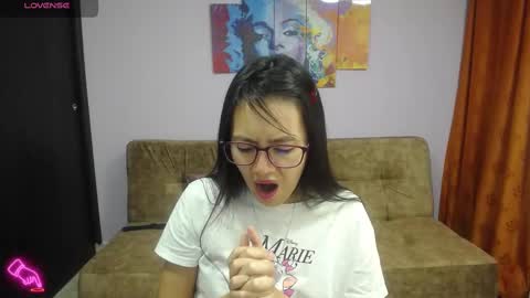 Snapshot of cherry_bigass_ chatting on March 2025 02:23:02 AM Allison online show from March 2025 02:23:02 AM