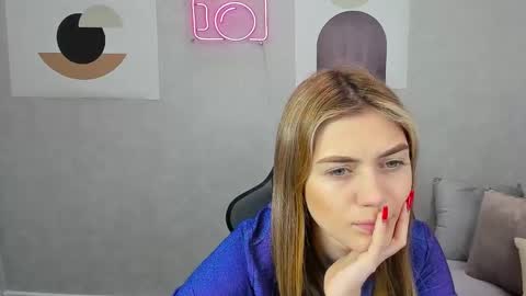 cherry_pr1ce online show from December 2024 02:55:01 AM