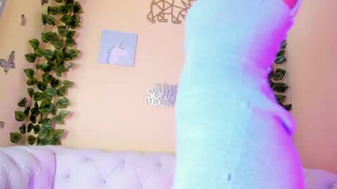 Sussan Cherry  online show from December 2024 05:39:02 AM