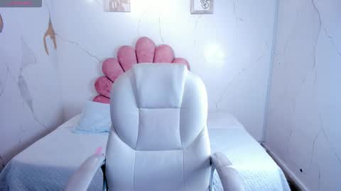 Snapshot of cherrybombs_ chatting on February 2026 12:37:01 PM Cherry online show from February 2026 12:37:01 PM