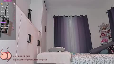 Snapshot of cherrycreme chatting on September 2025 02:00:02 AM Cherry online show from September 2025 02:00:02 AM