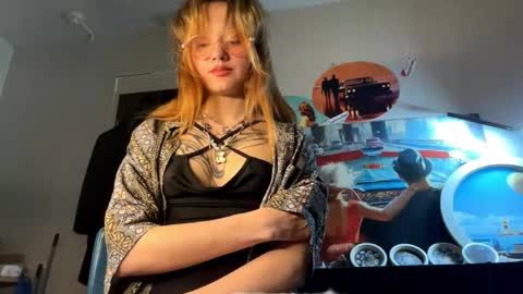 Snapshot of cherrylcornes chatting on May 2026 04:48:02 PM Nika online show from May 2026 04:48:02 PM