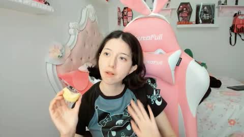 cherrycute666 online show from October 2025 09:14:02 PM