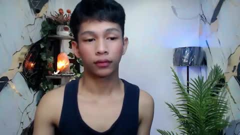 chick_renz online show from October 2025 05:34:01 PM