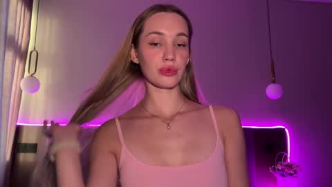 Goddess Vika - owner of all ur money online show from October 2025 01:56:02 PM