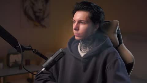 Snapshot of chillguy2k chatting on November 2025 09:42:02 PM Rick online show from November 2025 09:42:02 PM