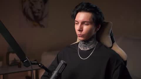 Snapshot of chillguy2k chatting on November 2025 10:47:01 PM Rick online show from November 2025 10:47:01 PM