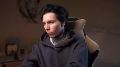 Snapshot of chillguy2k chatting on November 2025 04:40:02 PM Rick online show from November 2025 04:40:02 PM