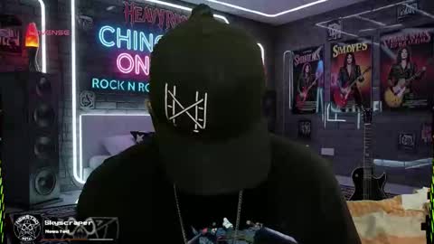 Enrique online show from November 2025 08:22:01 PM