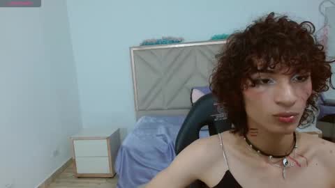 chipi_tay online show from October 2025 11:55:01 AM