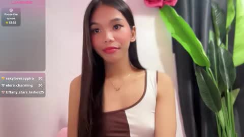 Snapshot of chixies_ladies chatting on February 2026 02:20:02 AM chixies_ladies online show from February 2026 02:20:02 AM