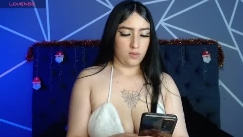 chloe1126_ online show from December 2025 11:49:02 AM