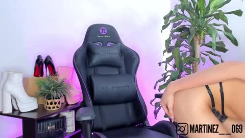 CHLOE online show from September 2025 08:47:02 PM