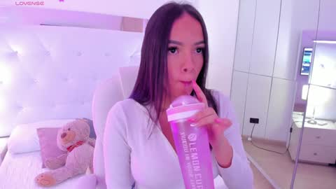 Snapshot of chloe__evans_ chatting on January 2025 11:45:02 AM Chloe online show from January 2025 11:45:02 AM