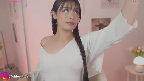 Chloe  online show from June 2026 05:21:01 AM