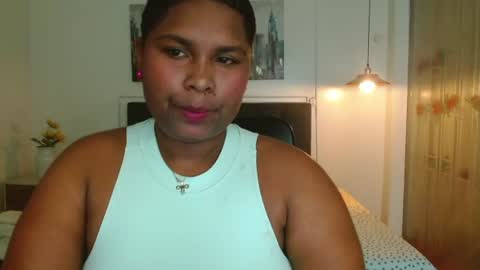 chloe_jewe online show from June 2026 02:27:02 PM