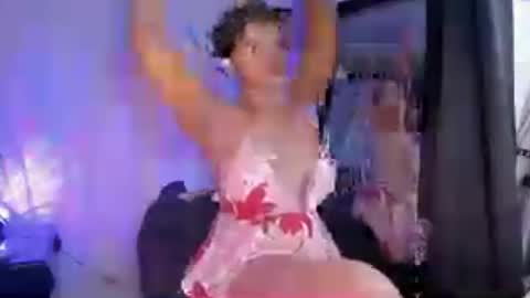 chloe_kisses2 online show from June 2026 12:09:02 PM