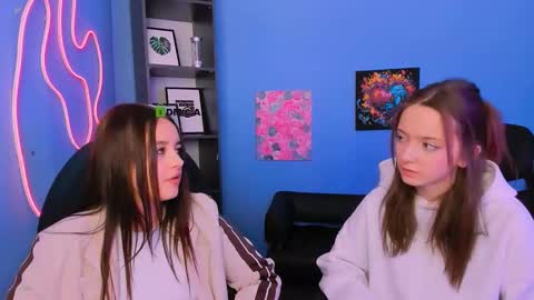 chloe_ley online show from March 2026 12:45:02 PM