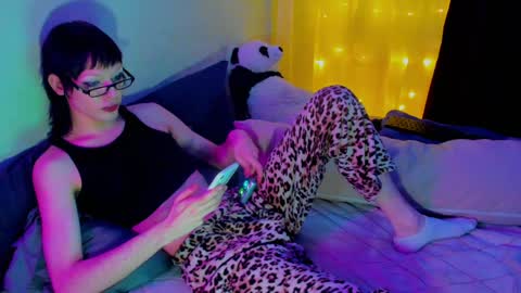 Chloe-Lorelei online show from January 2025 07:46:01 PM