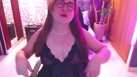 chloe_prg online show from February 2025 03:18:02 AM