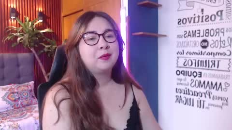 chloe_prg online show from February 2025 12:48:02 PM