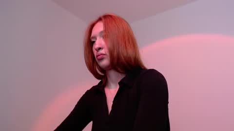 Snapshot of chloe_snoww chatting on February 2025 01:27:01 AM cloes  online show from February 2025 01:27:01 AM