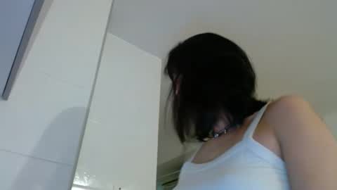 Snapshot of chloe_snoww chatting on September 2025 12:32:02 AM cloes  online show from September 2025 12:32:02 AM