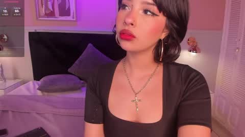 Snapshot of chloe_watson_ chatting on May 2026 08:36:02 PM online show from May 2026 08:36:02 PM