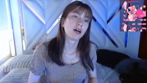 Chloe online show from November 2025 03:16:02 PM